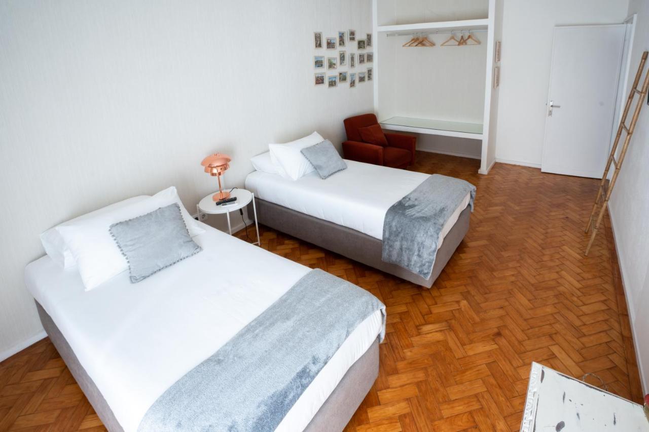 Alegria Cozy Com Terraco - Centro Do Porto Apartment Luaran gambar
